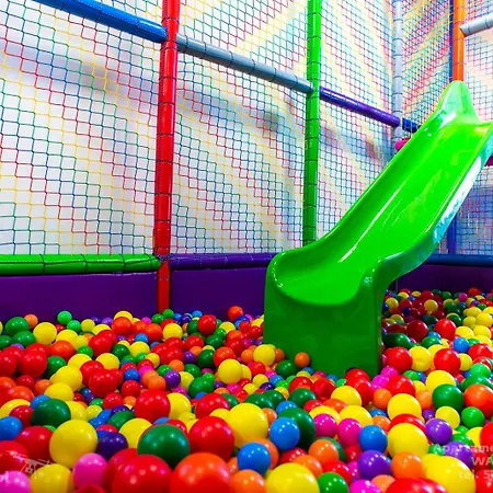 Waterline Deluxe Class, Family Place Lägenhet *