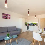 Waterline, Family Place Apartment