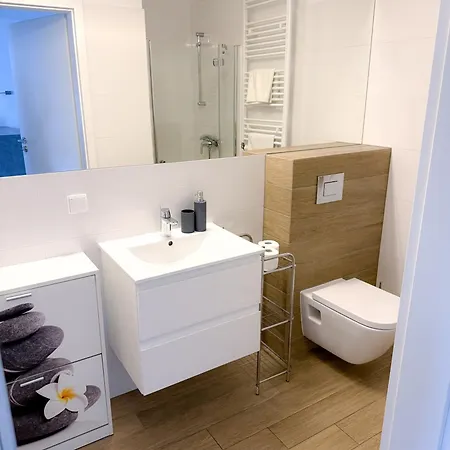 Waterline, Family Place Apartment